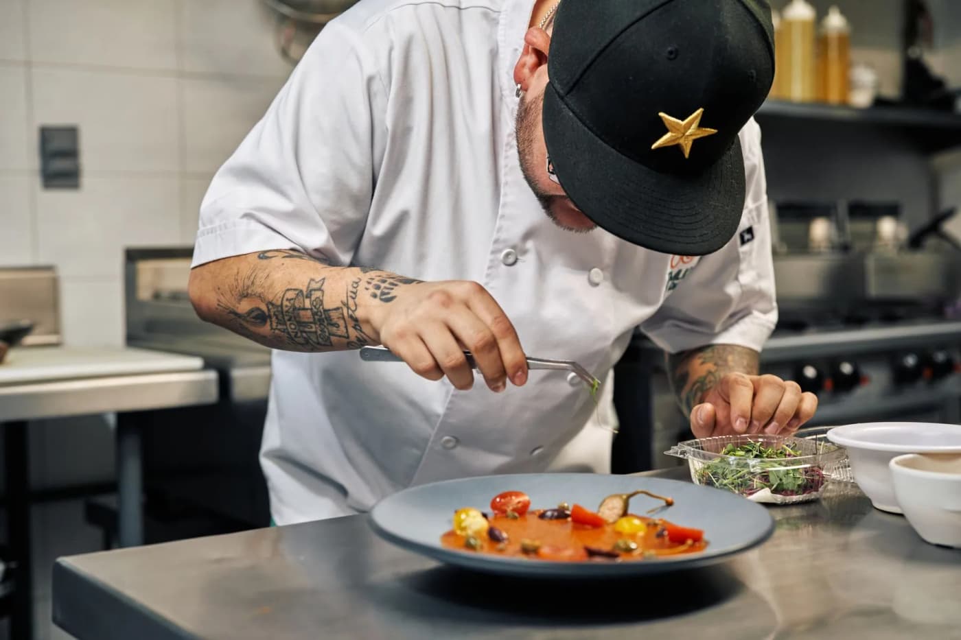Private chef plating a personalized dinner in Punta Cana